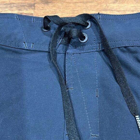 Volcom Color Block Boarshorts Never Worn , Super Cool! Size 29 - Picture 3 of 9